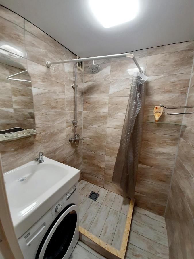 2 Комнаты В Центре Солнечная Галлерея,Мэтро,Сильпо,Кб75 Тысячка Krivoj Rog Eksteriør bilde